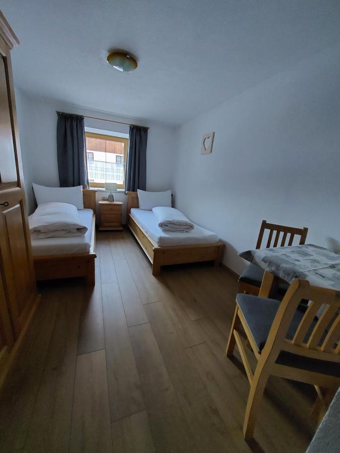 Pension Appartementhaus Bergland Biberwier Extérieur photo