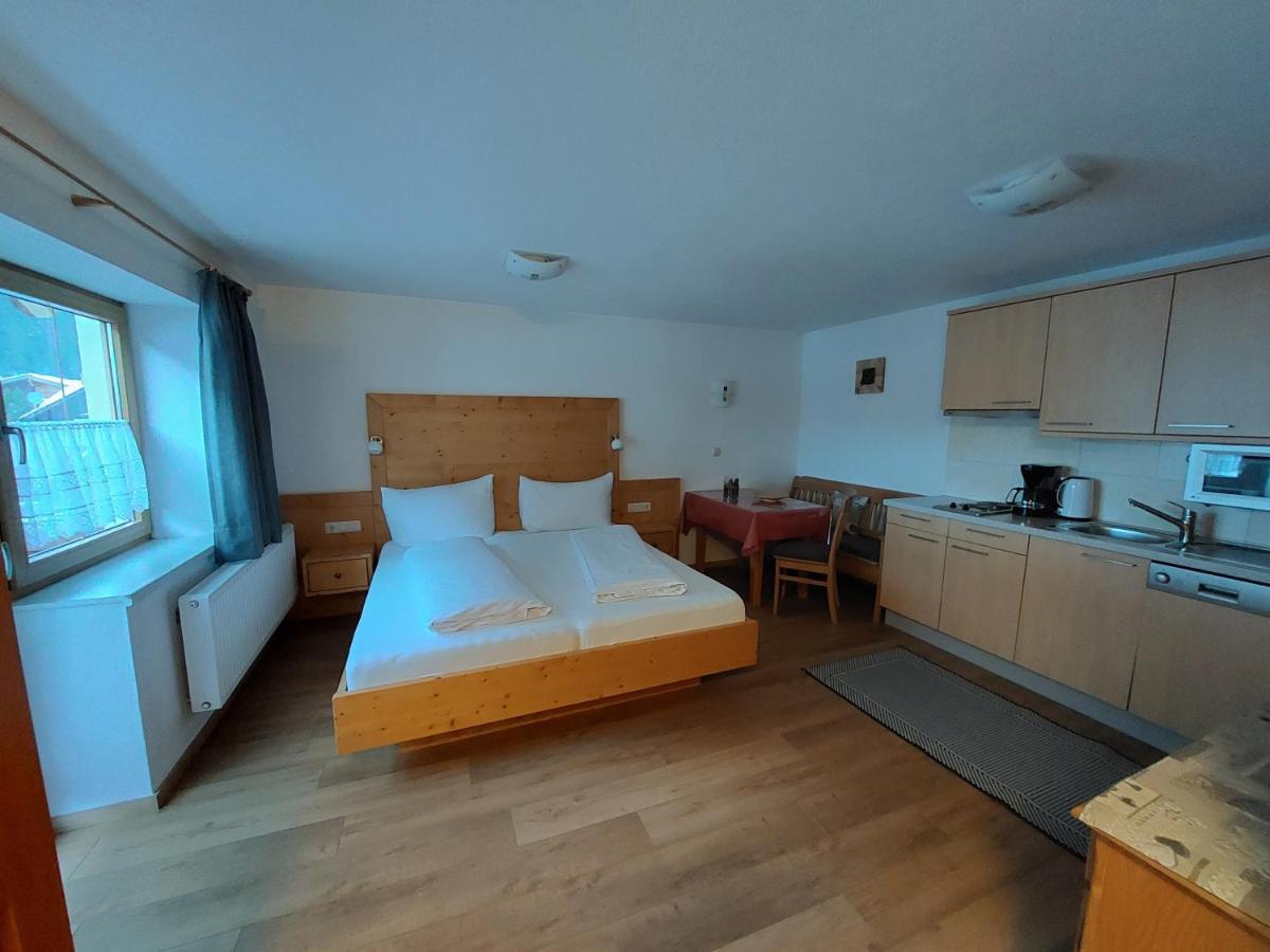 Pension Appartementhaus Bergland Biberwier Extérieur photo